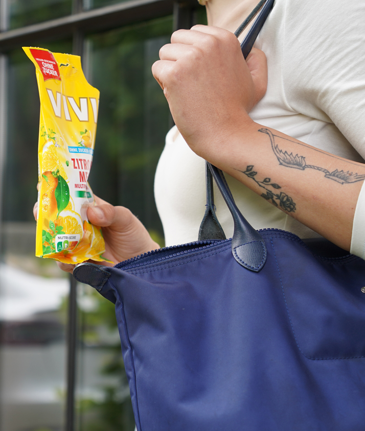 Bild03_Zitronenmelisse_Desktop