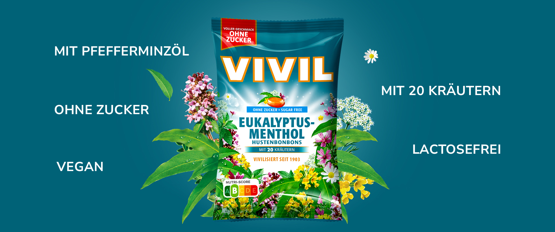 eine blaue Packung Eukalyptusbonbons auf blauem Hintergrund und Kräutern